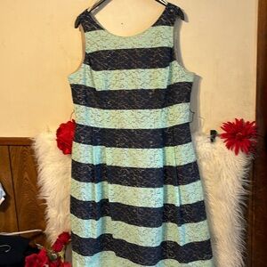 Robbie Bee Midi Dress